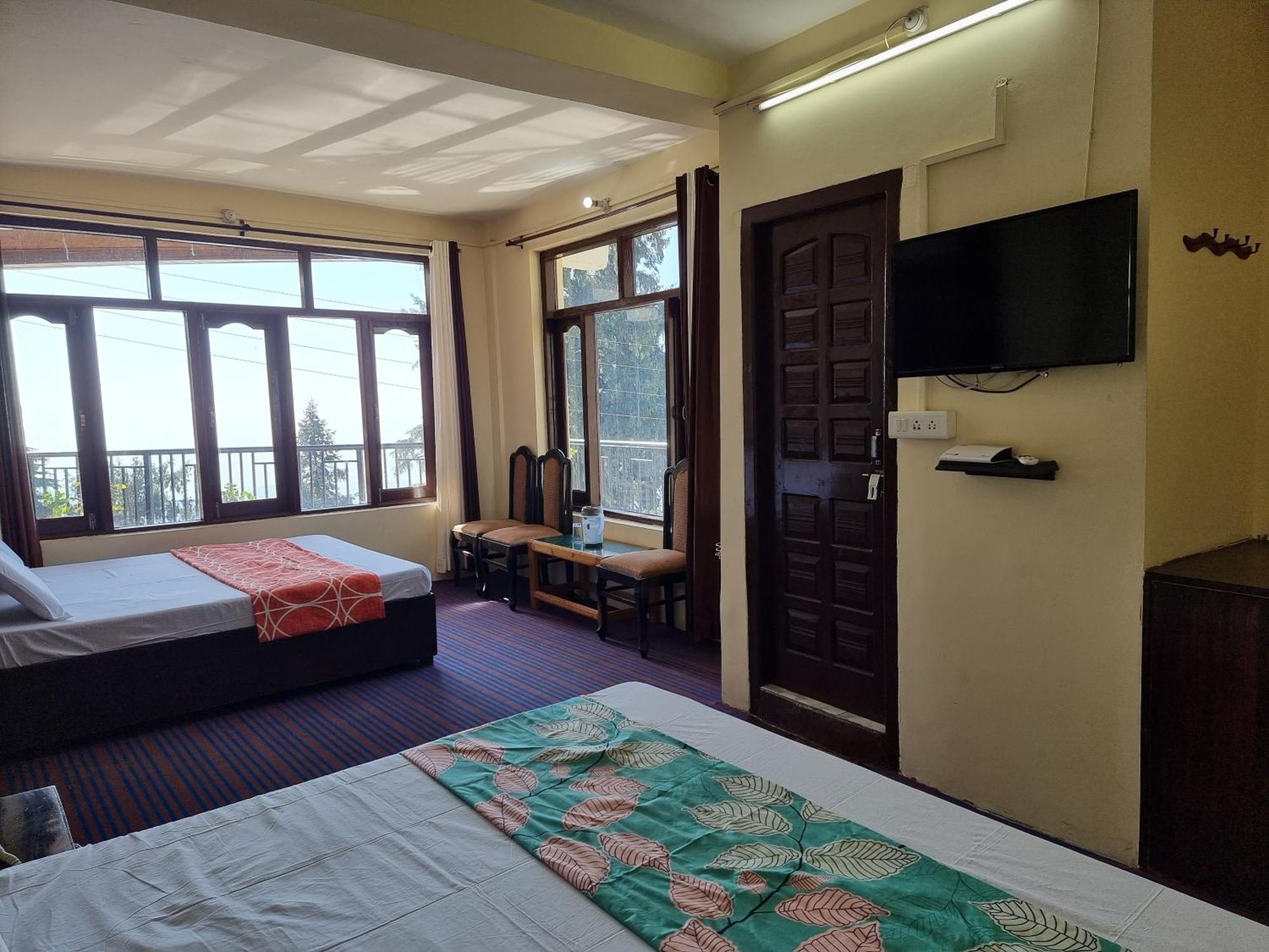 Forest Vibes Kalatop-Rooms And Restaurant Далхаузи Екстериор снимка