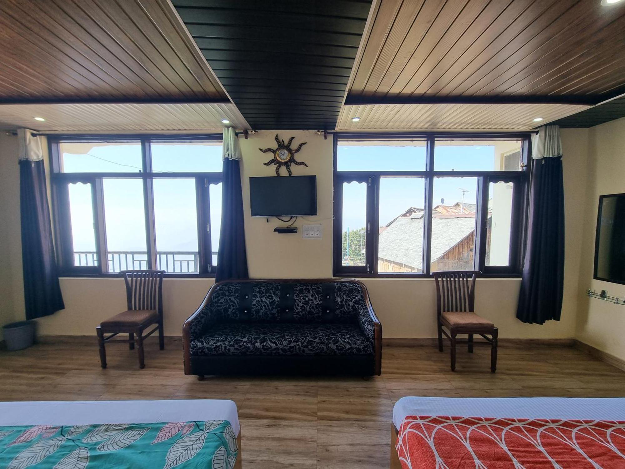 Forest Vibes Kalatop-Rooms And Restaurant Далхаузи Екстериор снимка